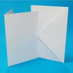 Craft UK - 5in x 7in Card Blanks & Envelopes - White Scalloped Edge 300gsm - 50 pack
